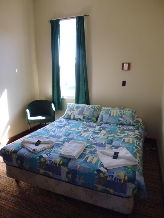 Happy Backpacker Hostel Penguin Exterior photo